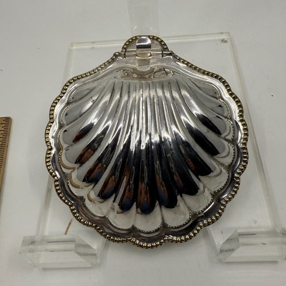 VINTAGE E & JL (E&J LEEK) SILVER PLATE CLAM SHELL BUTTER DISH W/ FROSTED GLASS - Picture 8 of 16